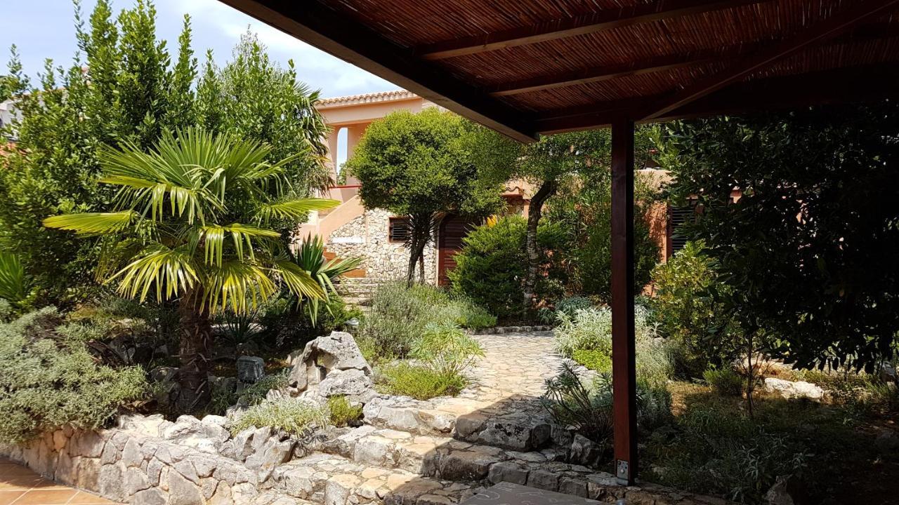 Apartments Villa Temer Pinezići Kültér fotó