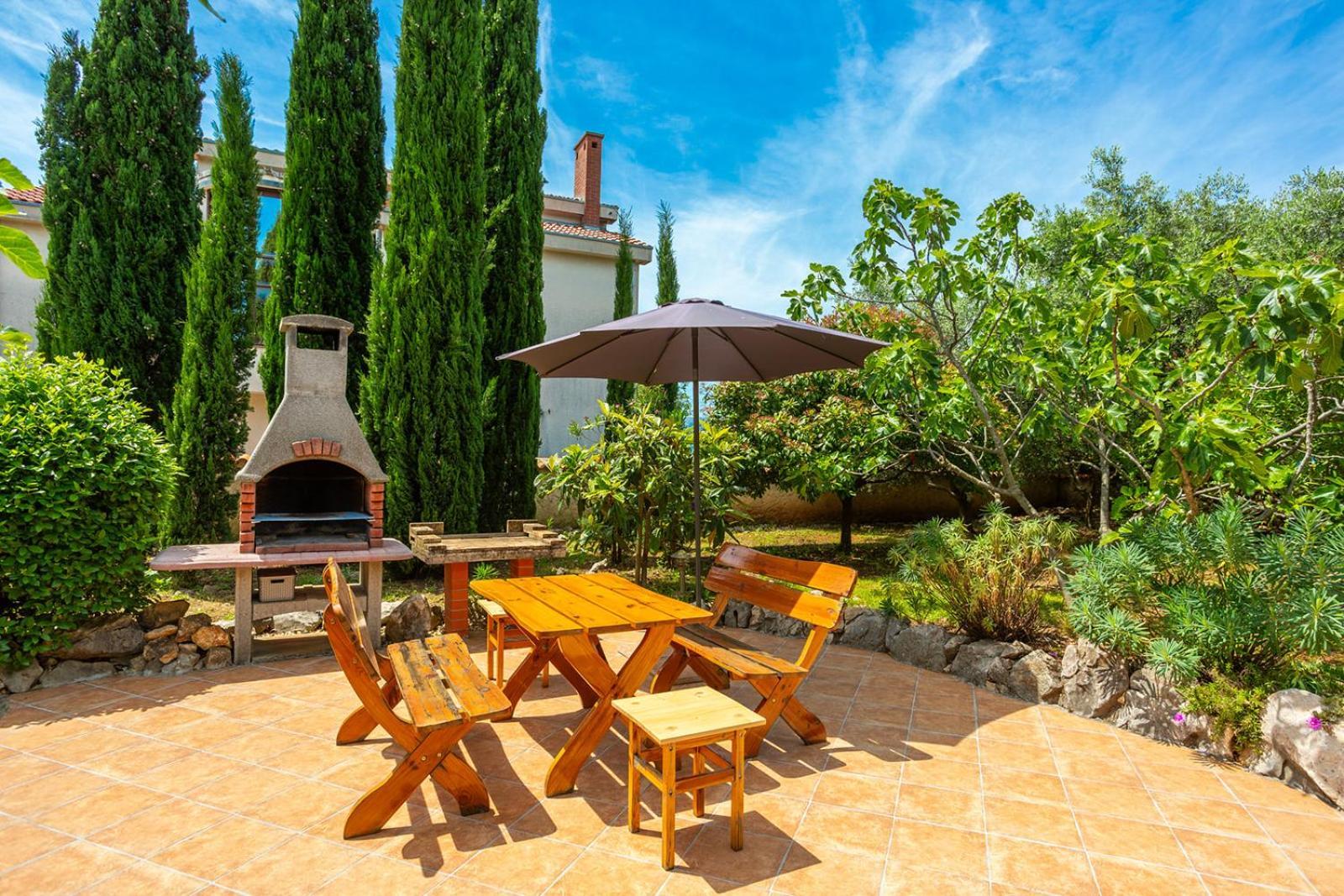 Apartments Villa Temer Pinezići Kültér fotó